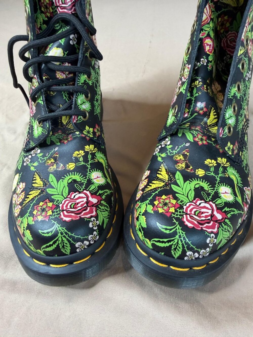 Dr. Martens 1460 Wanderlust Floral Butterfly 8-Eye Boots Women's Size 8 - Picture 9 of 14